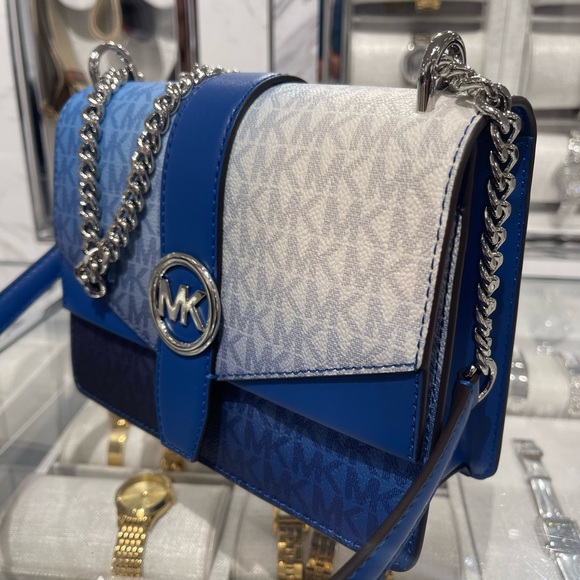 Michael Kors Greenwich Sm Ombré Color-Block Signature Logo Flap Crossbody
Galaxy - Picture 14 of 16